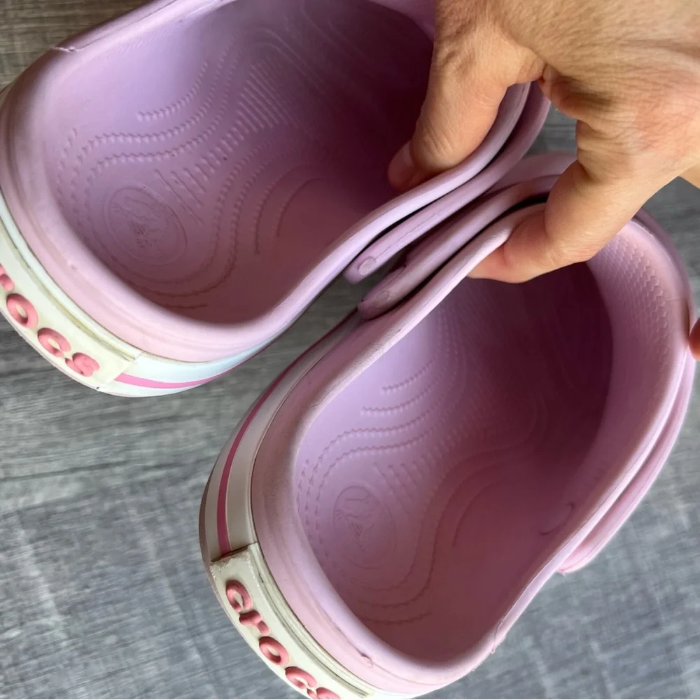 CROCS goods used